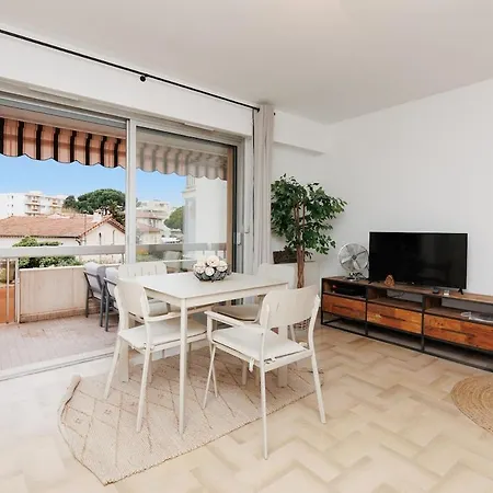 Appartamento Studio De Charme 100M De La Mer