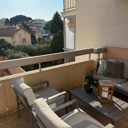 Studio De Charme 100M De La Mer Antibes