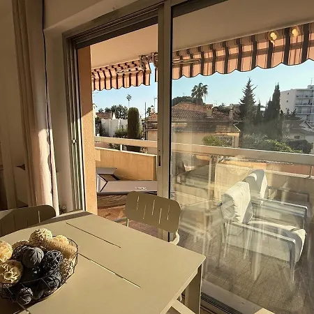 Apartment Studio De Charme 100M De La Mer Antibes